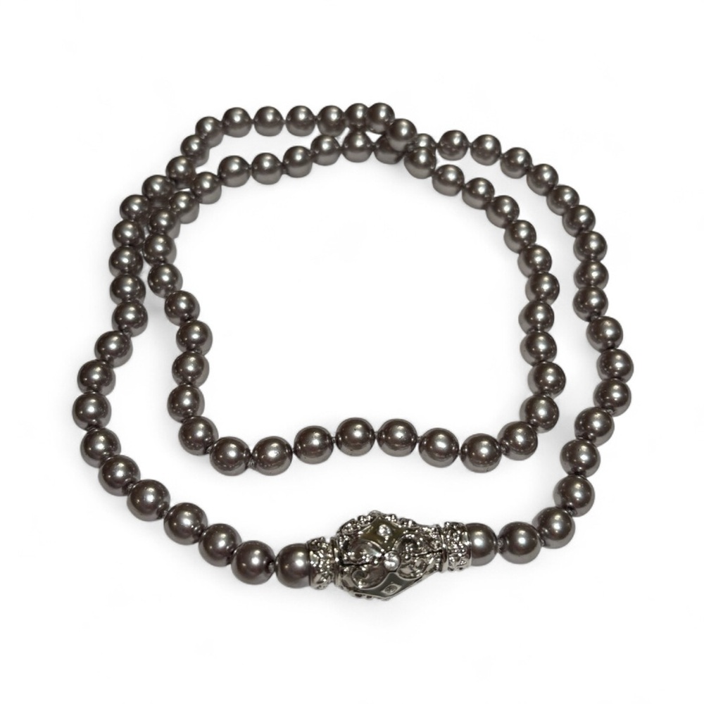 Vintage Joan Rivers gray faux pearl necklace 28”